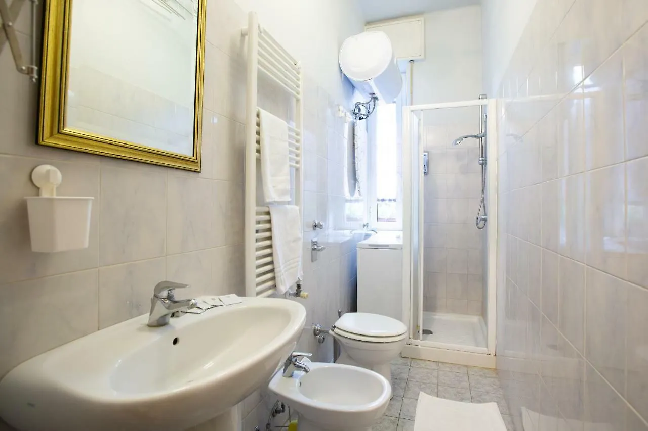 Apartment Veniero 12 Milan